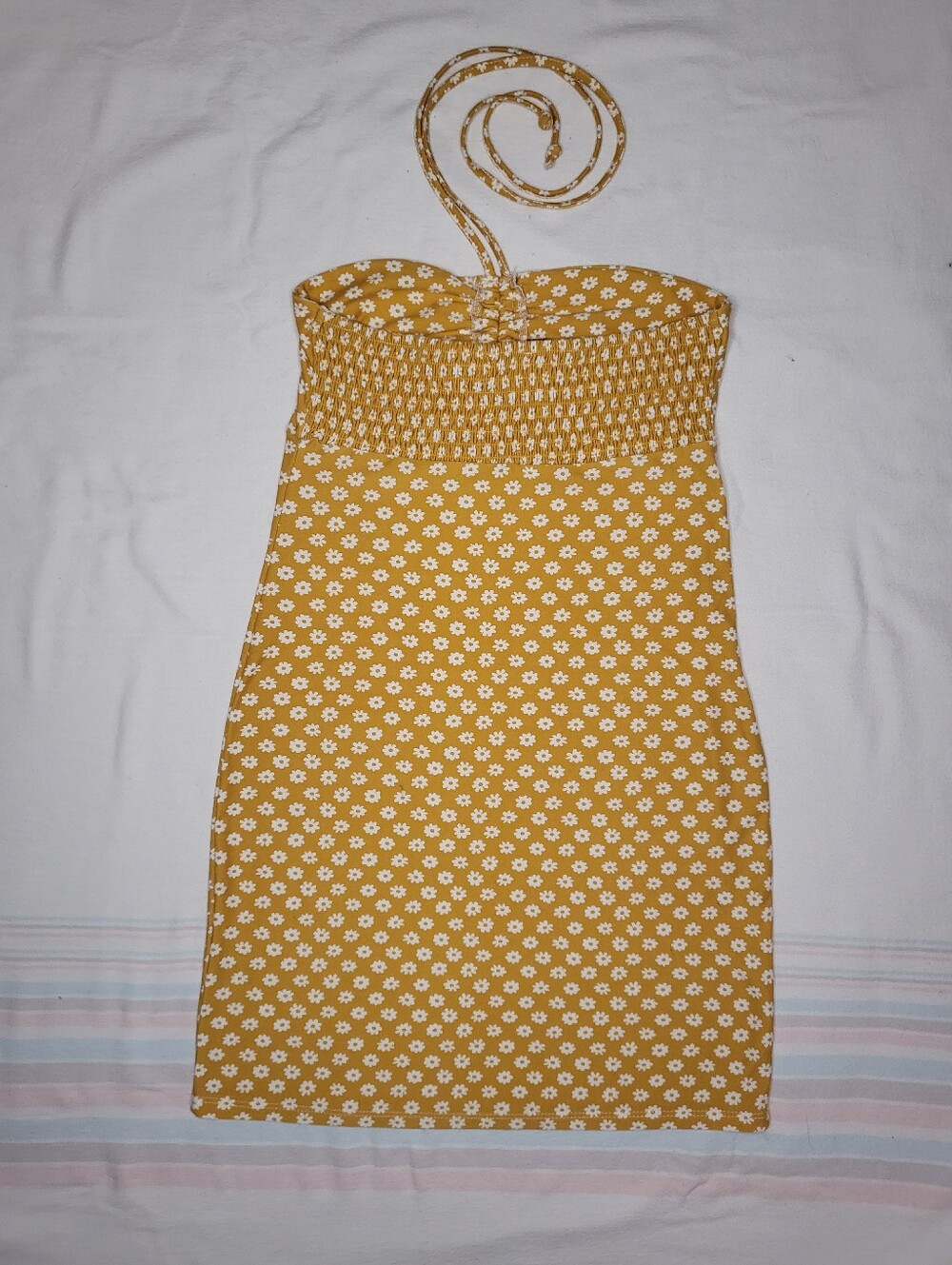 🌻Yellow Floral Halter Dress - Picture 7 of 10